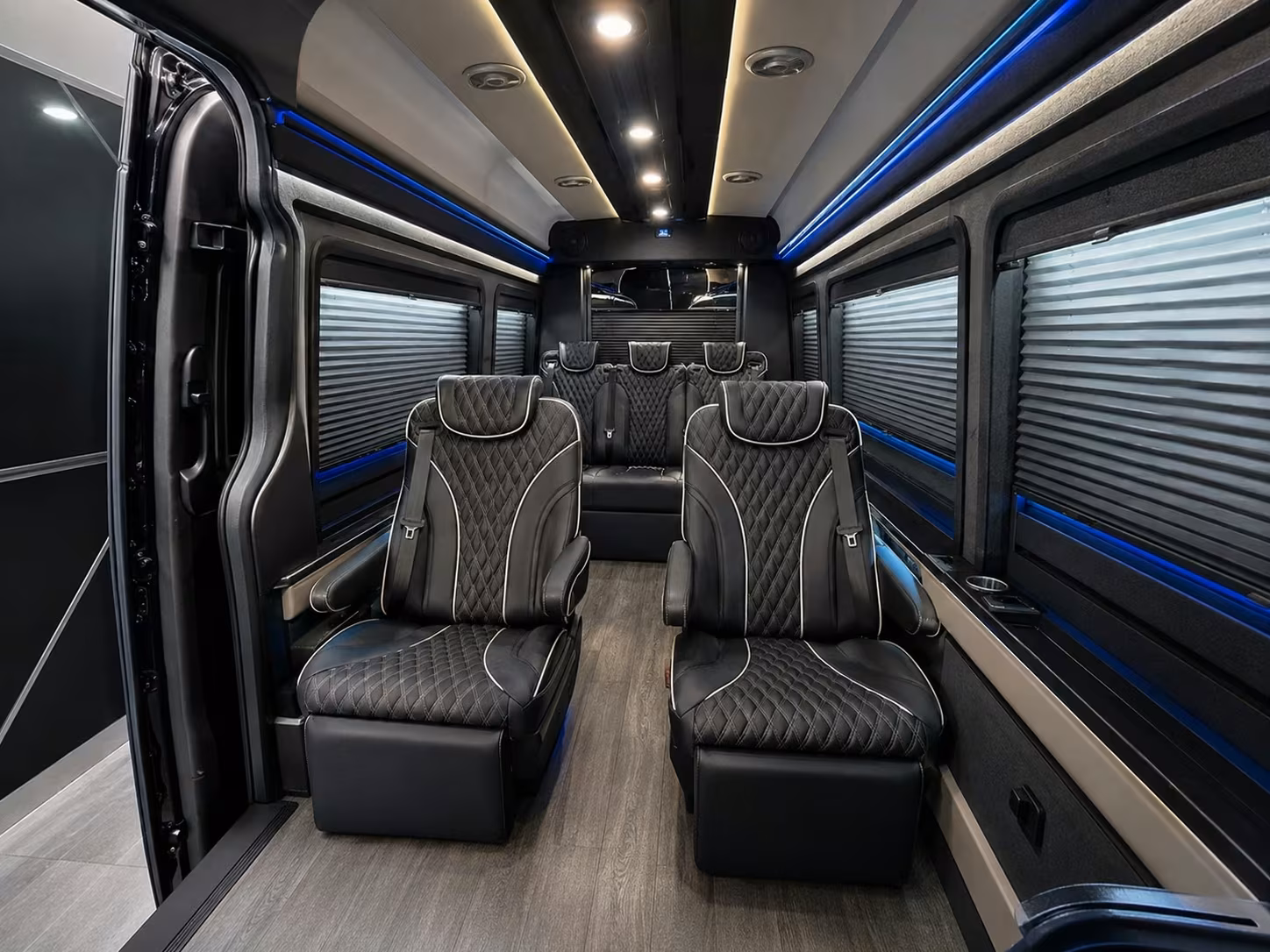 hotel to airport bus rentals for groups staying in san mateo