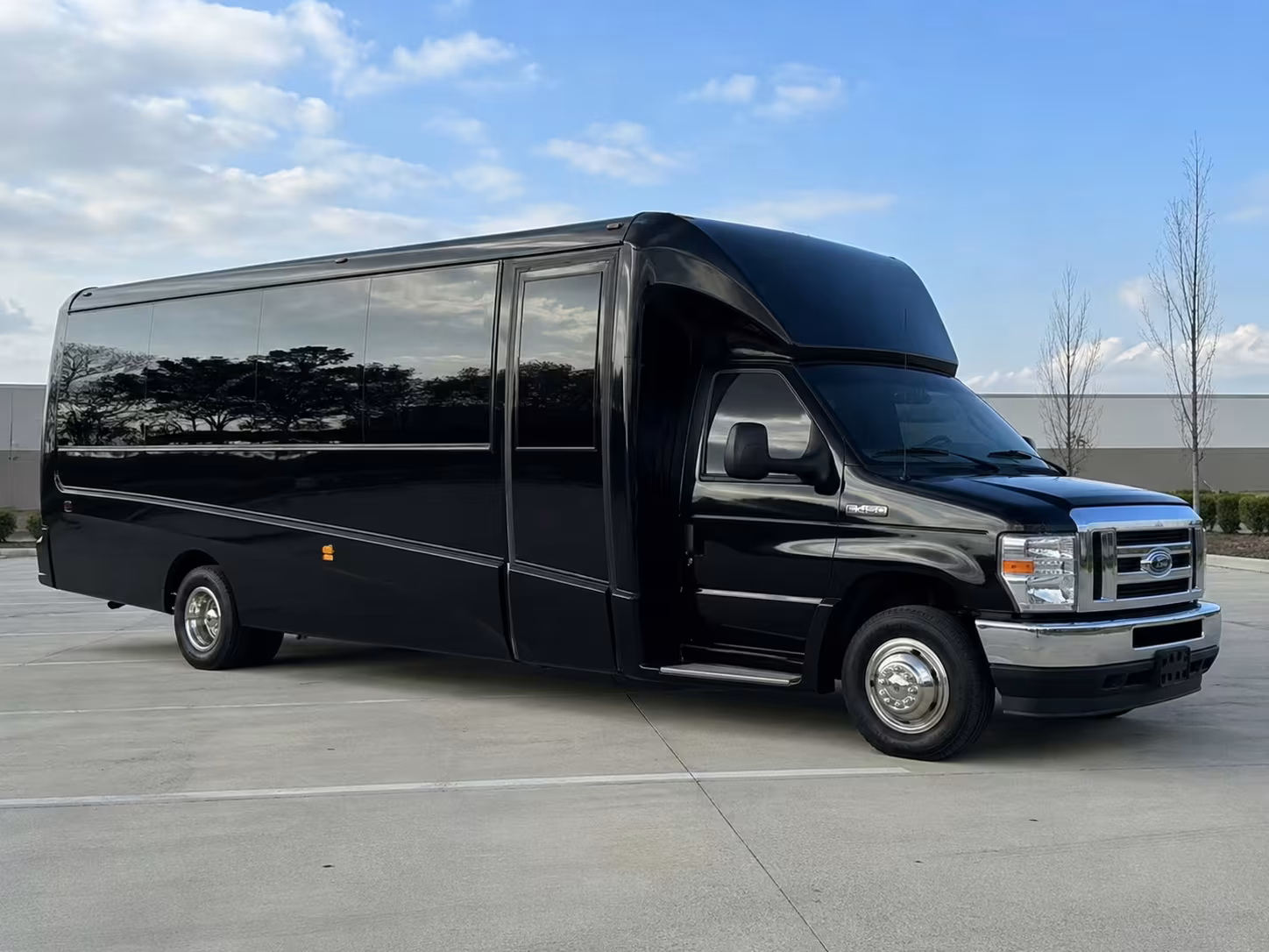 minibus rentals for small san mateo prom groups