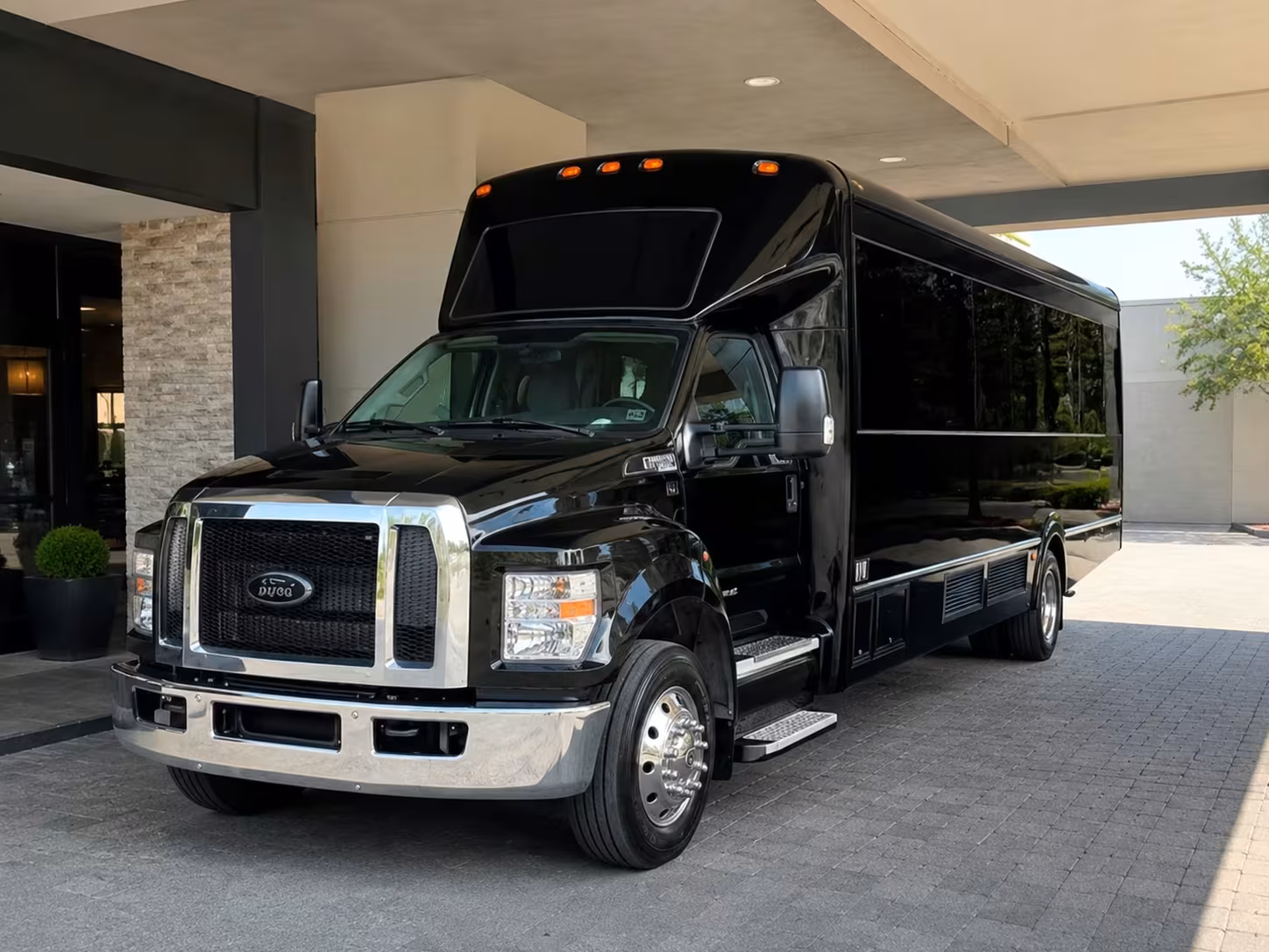party bus rentals for san mateo prom night groups